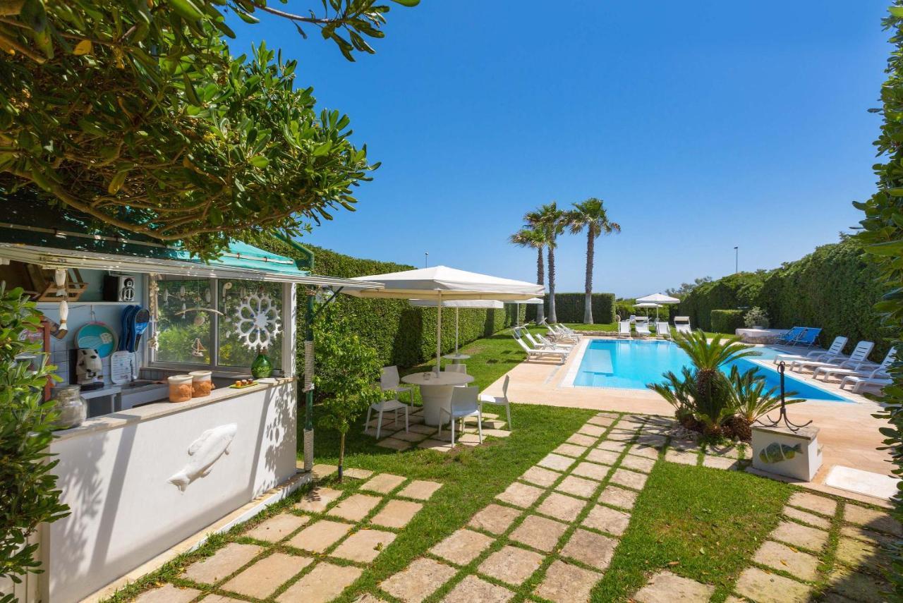Residence Punta Cassano - In Piscina Sulla Spiaggia Di Sabbia San Foca Zewnętrze zdjęcie
